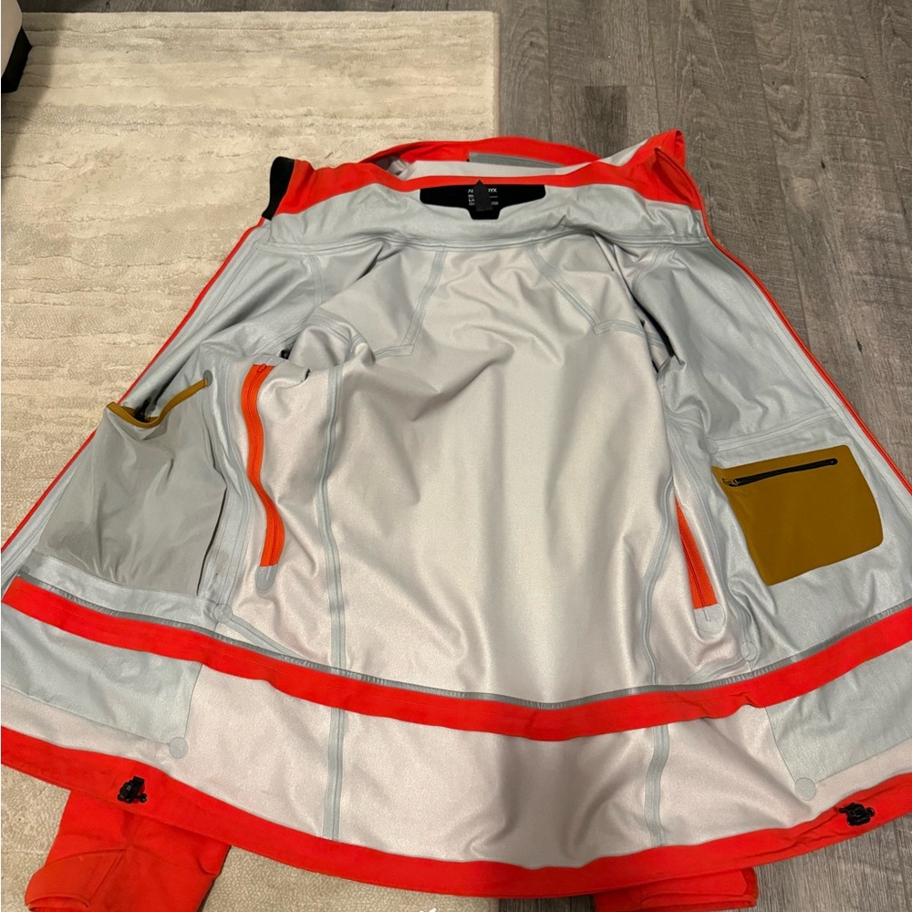 Arc'teryx Cassiar Jacket - Picture 5 of 6